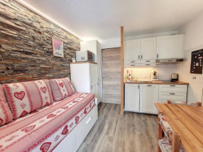 Studio rénové, 6 pers · Pieds des pistes · Balcon sud - FR-1-275-204